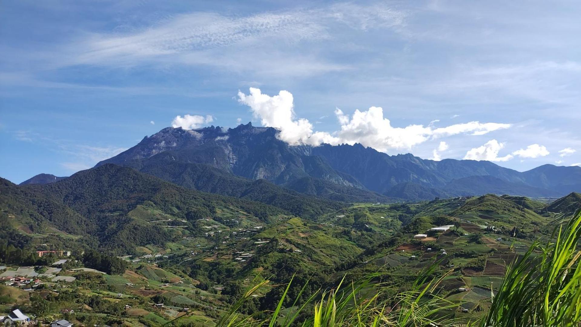 Highland Homestay Kundasang ラナウ エクステリア 写真